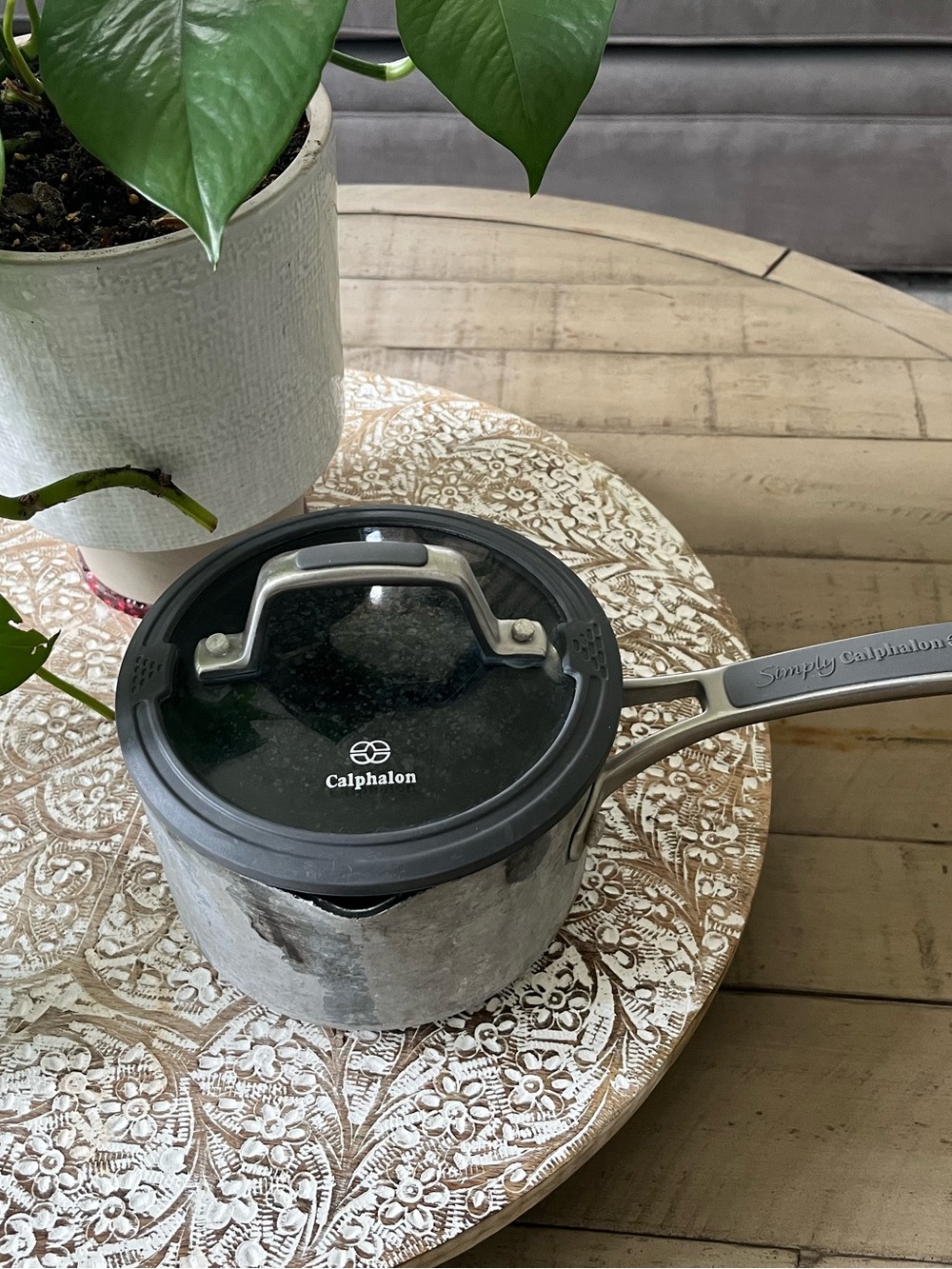 Calphalon Saucepan with Lid 1.5 Quart